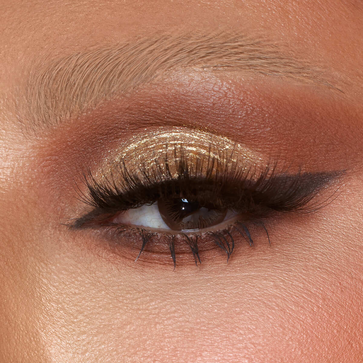 EMPOWERED EYESHADOW PALETTE (PALETA DE SOMBRAS)